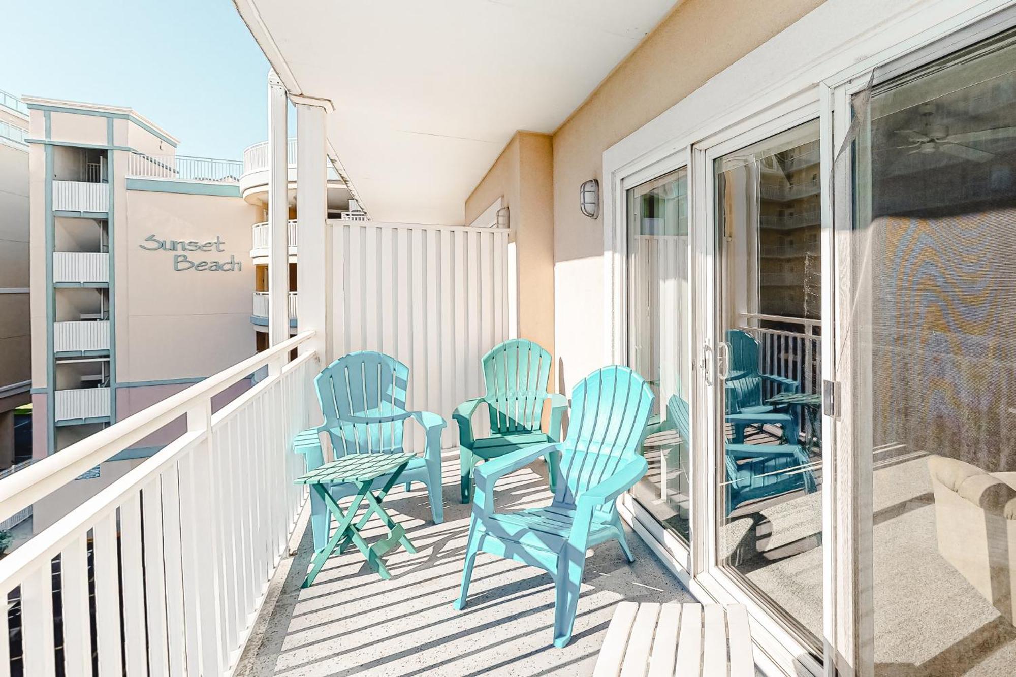 Sunset Beach Condos Ocean City Room photo