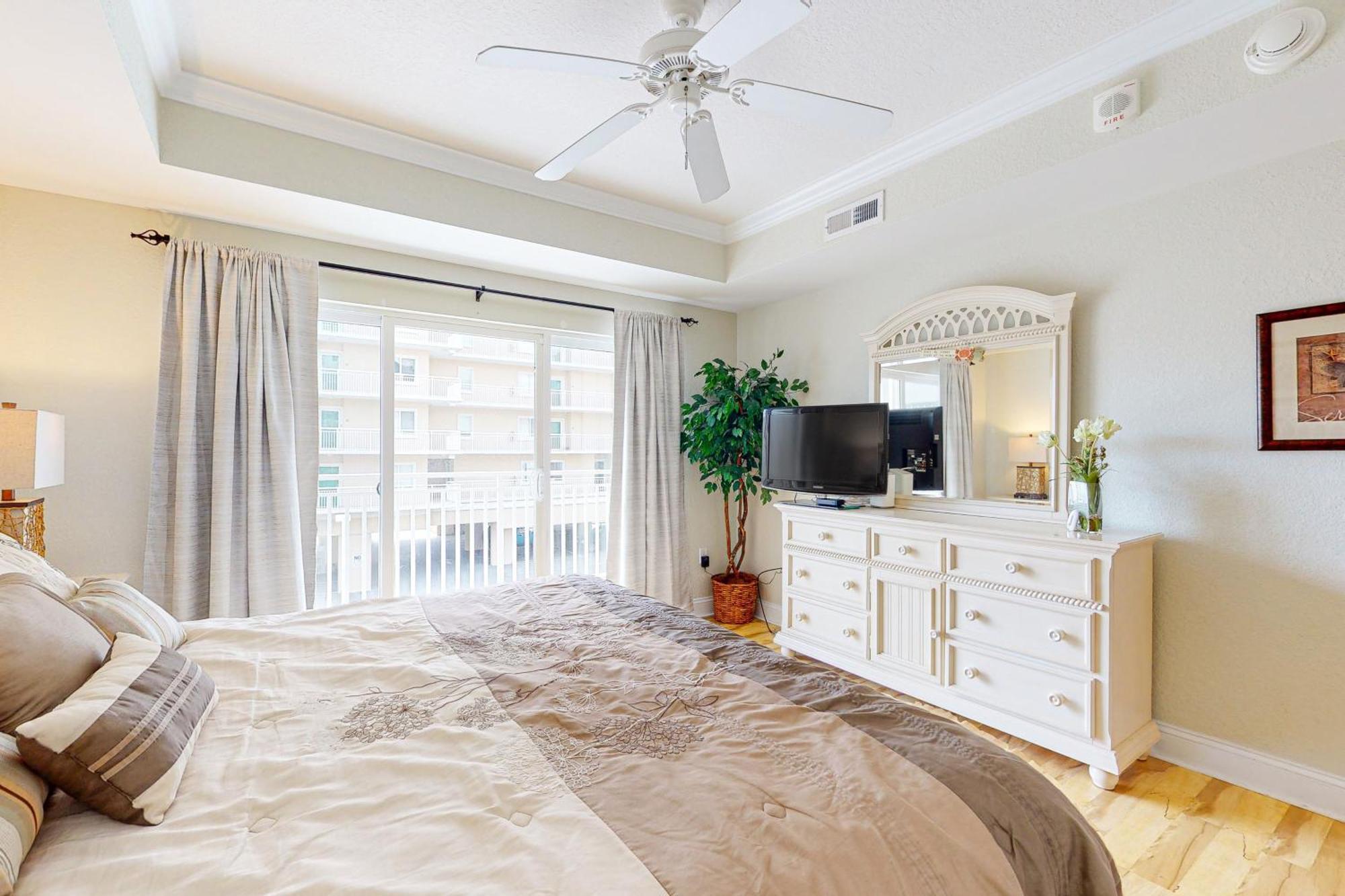 Sunset Beach Condos Ocean City Room photo