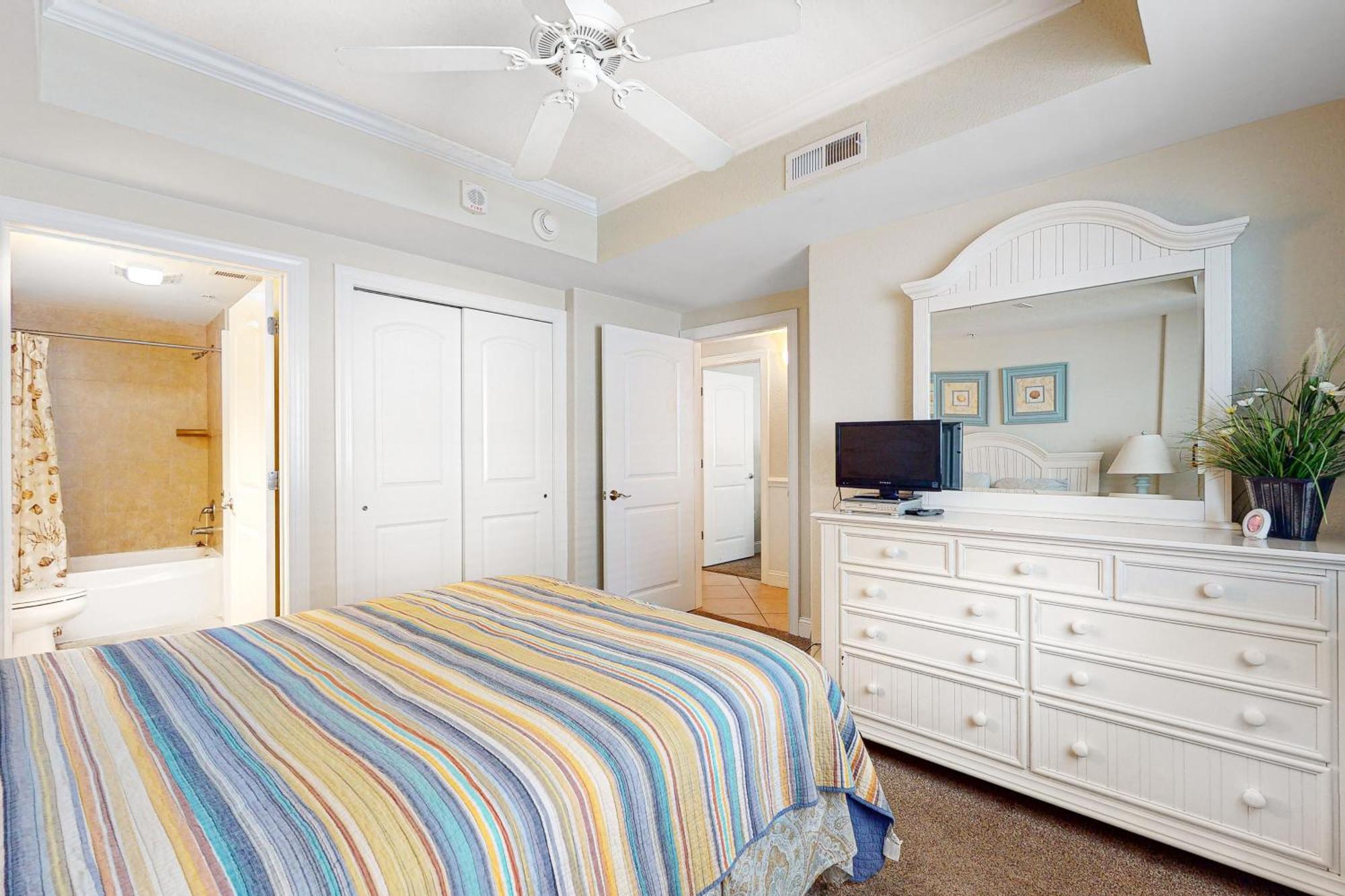 Sunset Beach Condos Ocean City Room photo