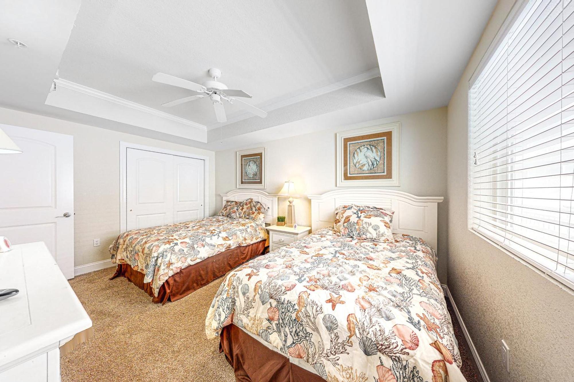 Sunset Beach Condos Ocean City Room photo